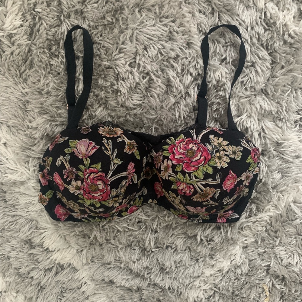 VS Bra